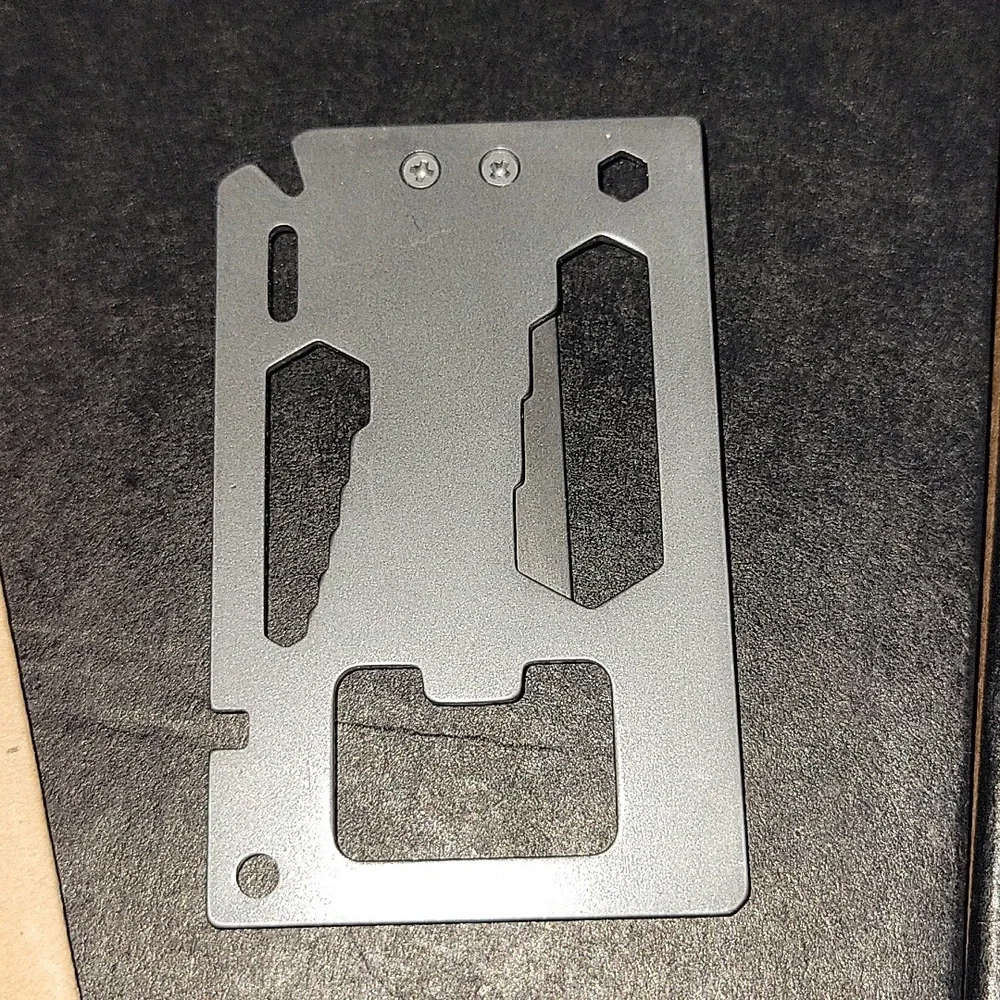 Izola Multi-Tool and Money Clip